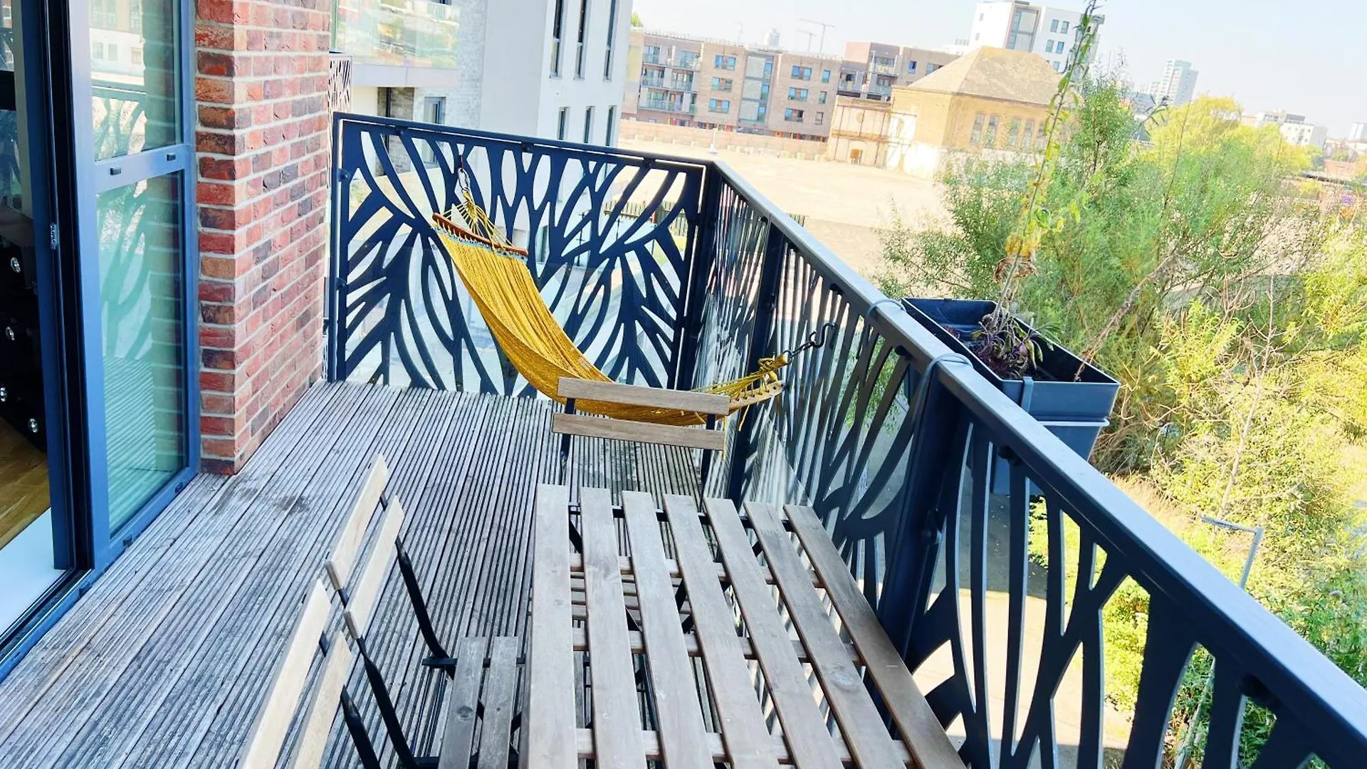 Apartment Stunning Riverside View Apartment, Near Canary Wharf & O2 London United Kingdom